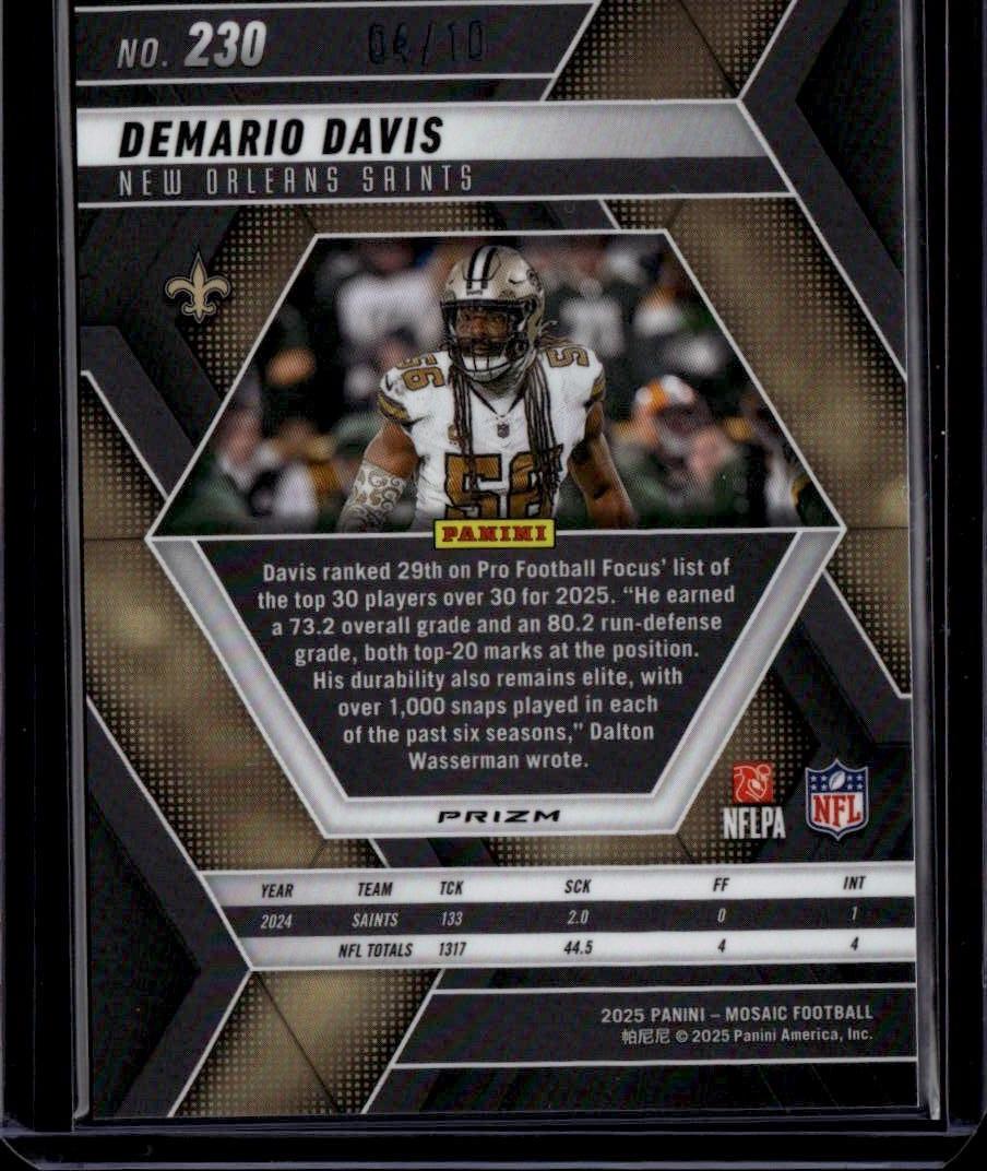 2025 Panini Mosaic #230 Demario Davis Mosaic Gold Wave #/10