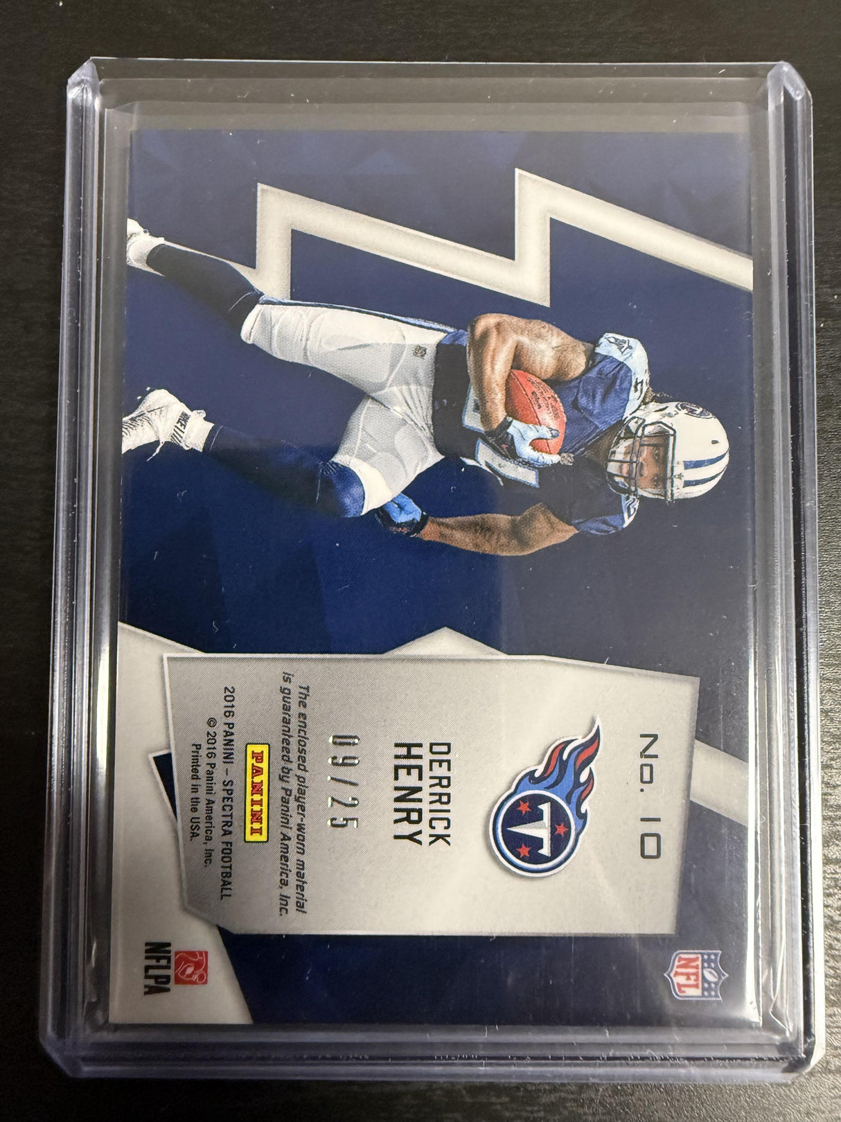 2016 Panini Spectra #10 Derrick Henry Next Era Relics Neon Green #/25