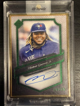 2021 Topps Transcendent Collection Vladimir Guerrero Jr. Emerald Auto /15