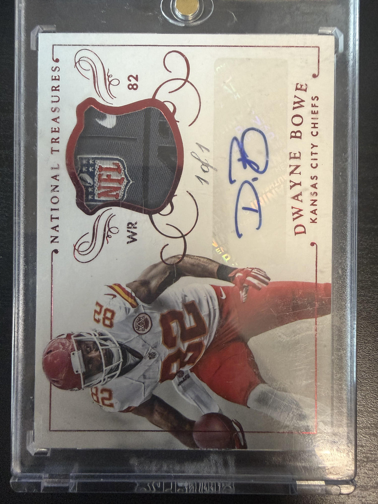 2014 National Treasures Dwayne Bowe Materials Signatures Laundry Tag Red 1/1